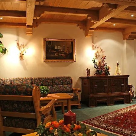 Hotel Riederhof 3*